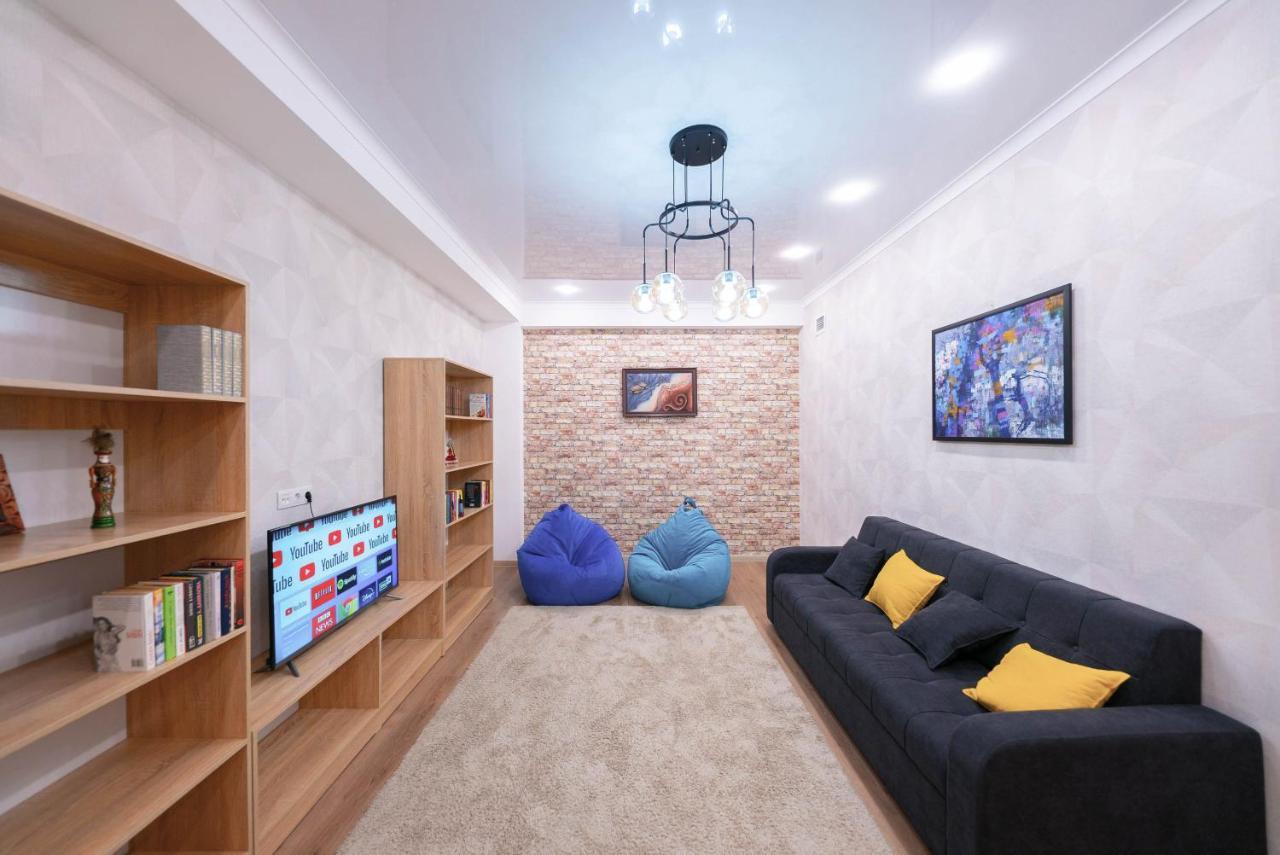 Kaganat Hostel Bishkek Exterior photo